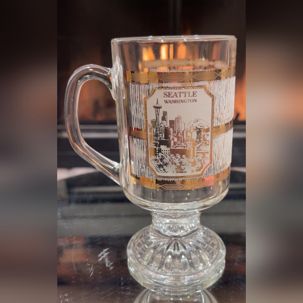 EC - 9oz Culver 22k Gold Seattle Space Needle Mug - Picture 3 of 6